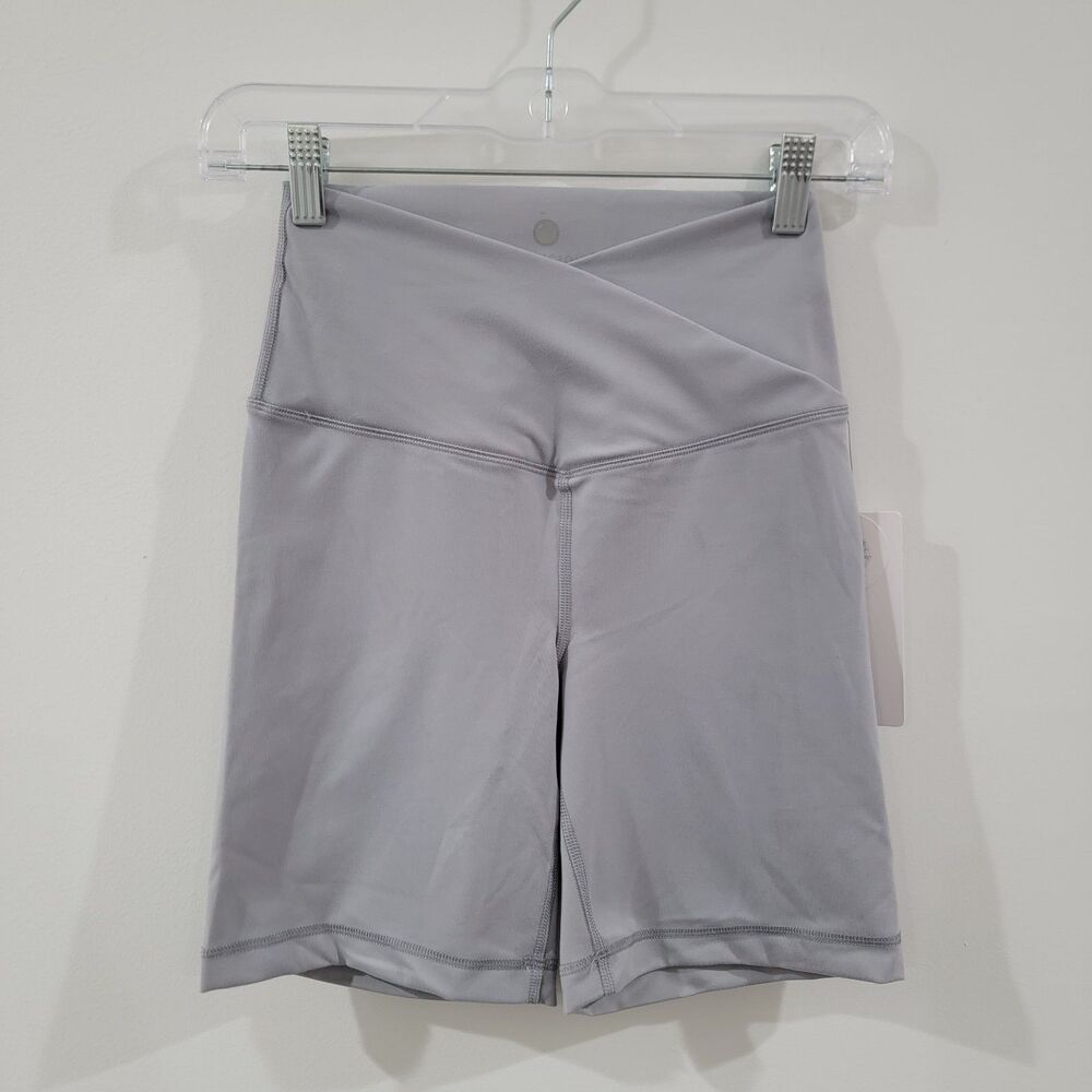 Yogalicious Eclipse Crossover Shorts Size Small Gray Bike Workout Gym